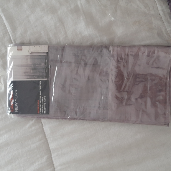 Curtains - Picture 5 of 6